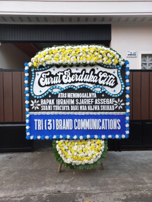 Papan Bunga Duka di Mongkonai